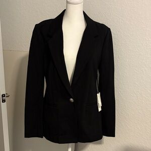 L'AGENCE Classic Black Blazer Size 6